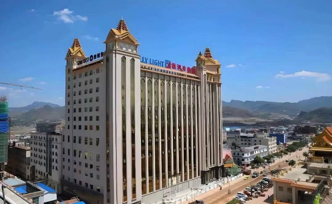 福布斯移动游戏《深海回响》游戏画面